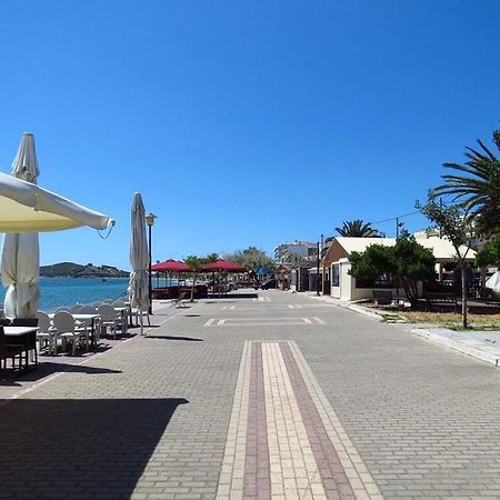 Holiday Apartment Sombrero Nea Peramos  Luaran gambar